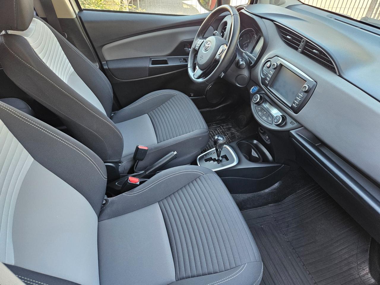 Toyota Yaris 1.5 Hybrid 5 porte Active