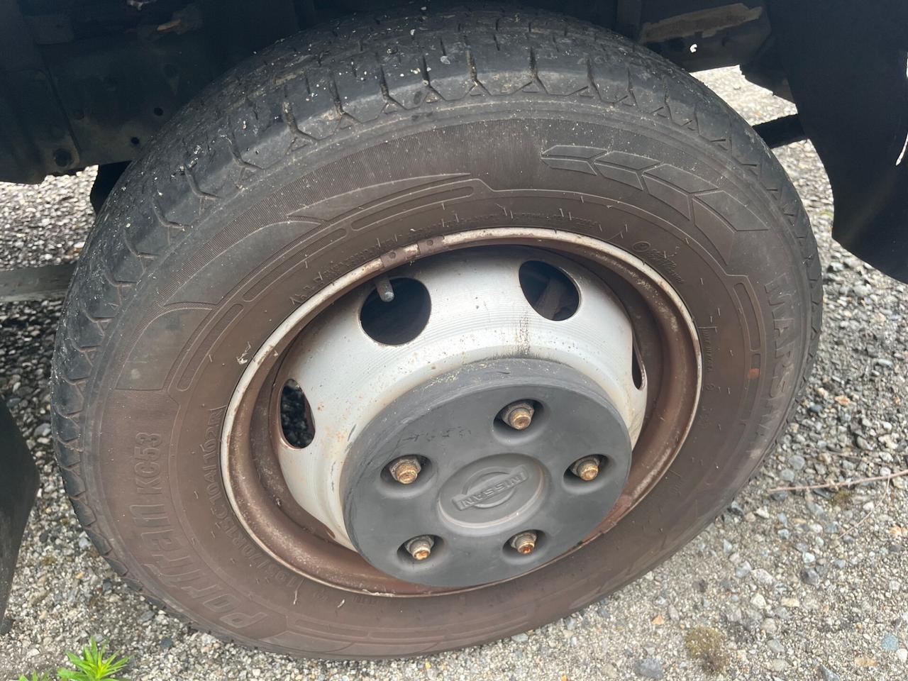 Nissan Cabstar E-120/furgone/3posti e 3Porte