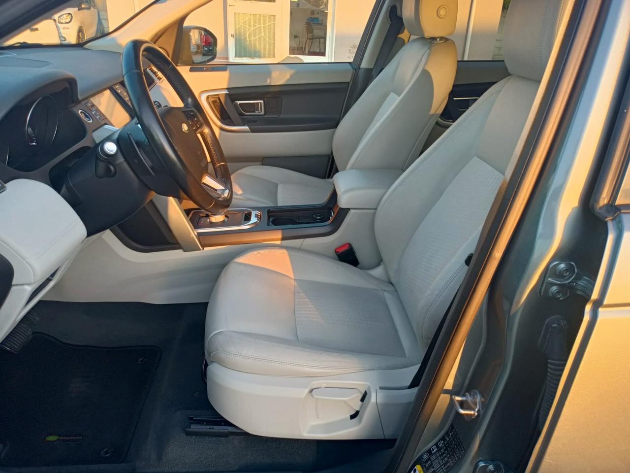 Land Rover Discovery Sport 2.2 TD4 SE