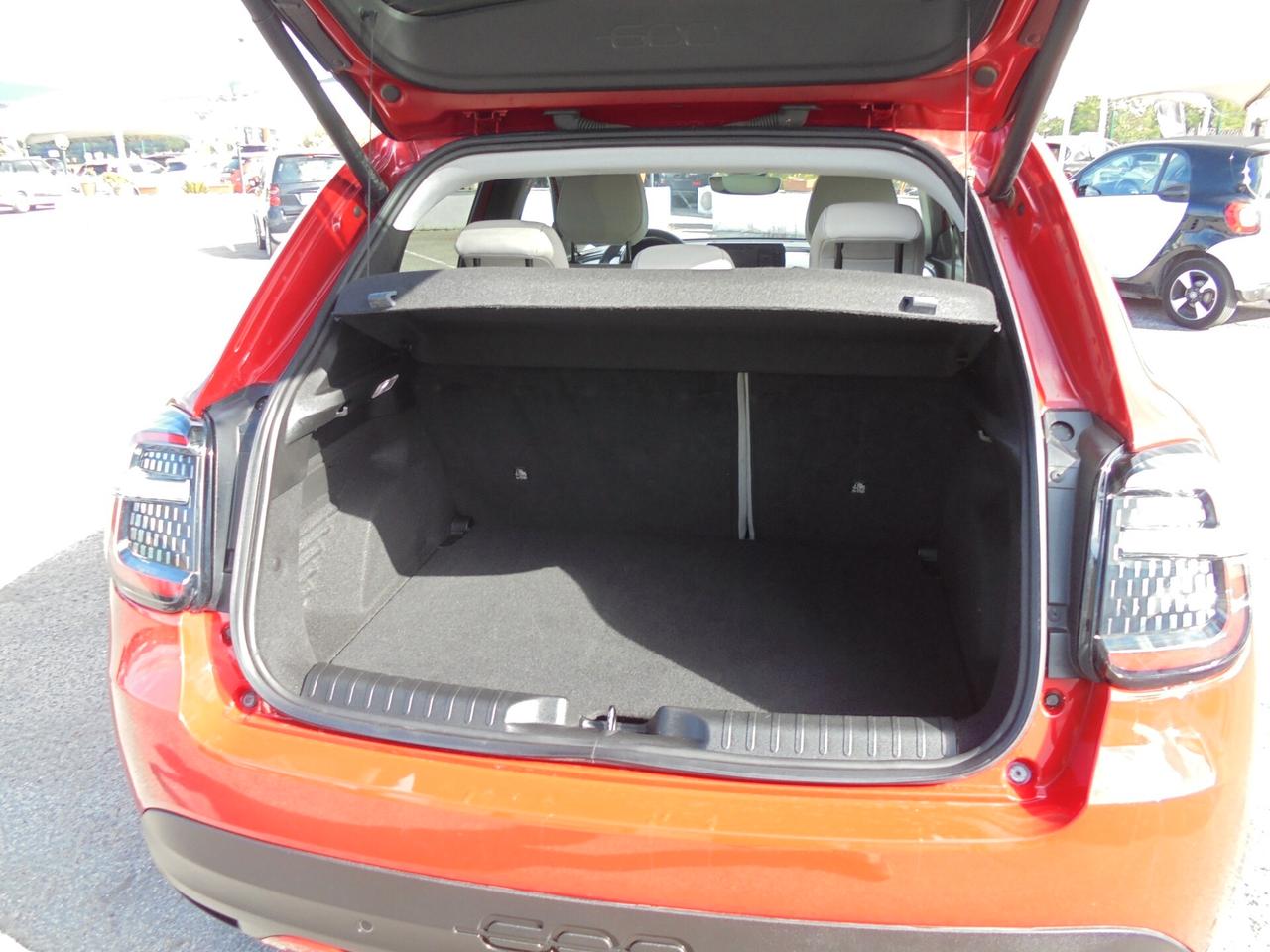 Fiat 600 Hybrid 110 CV DCT MHEV La Prima