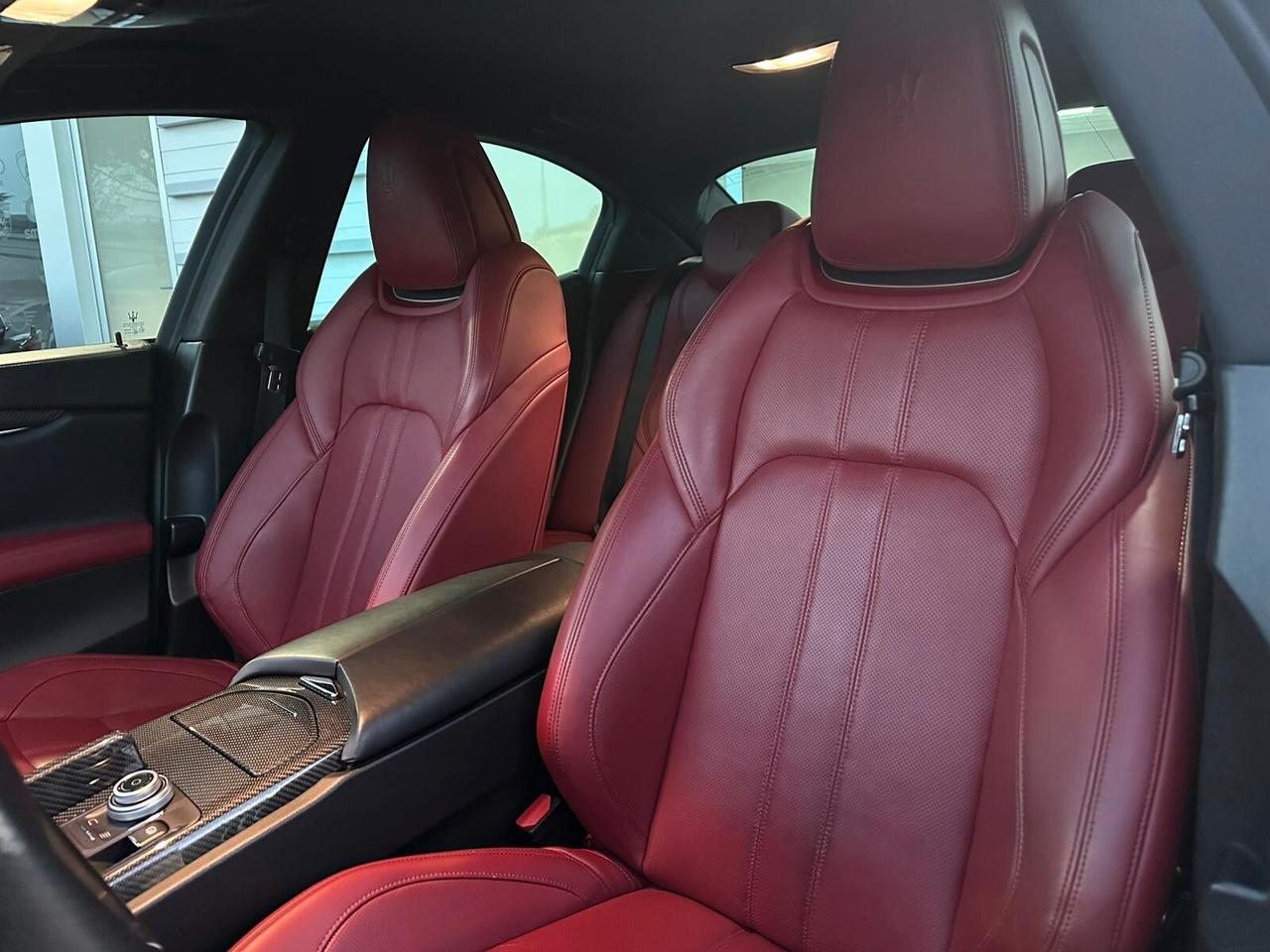 Maserati Ghibli V6 430 CV Q4 Gransport