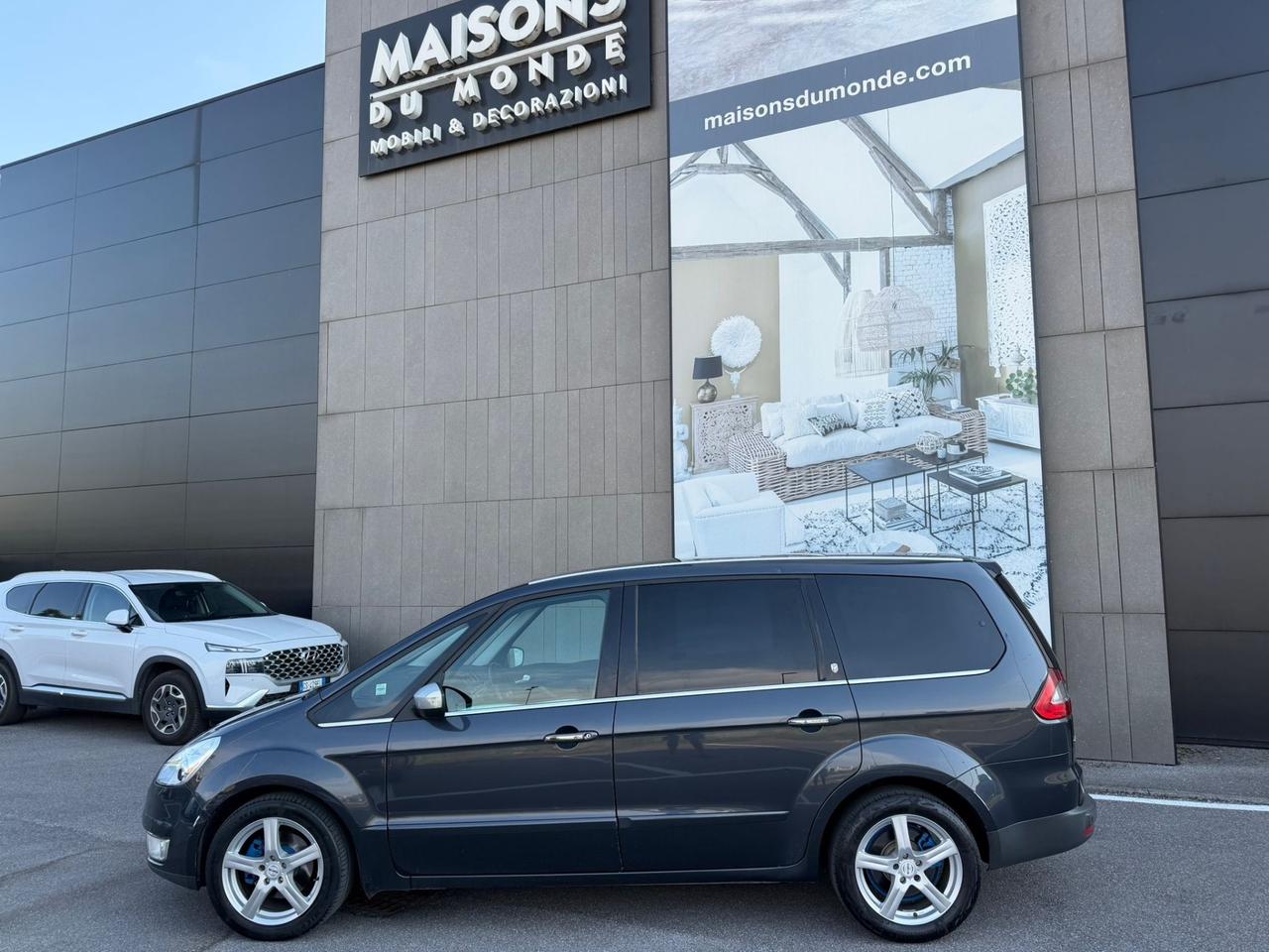 Ford Galaxy 2.0 TDCi 140 CV Ghia DPF