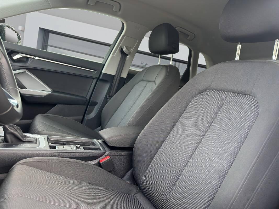 Audi Q3 35 2.0 tdi Business Plus AUTOM E CARPLAY