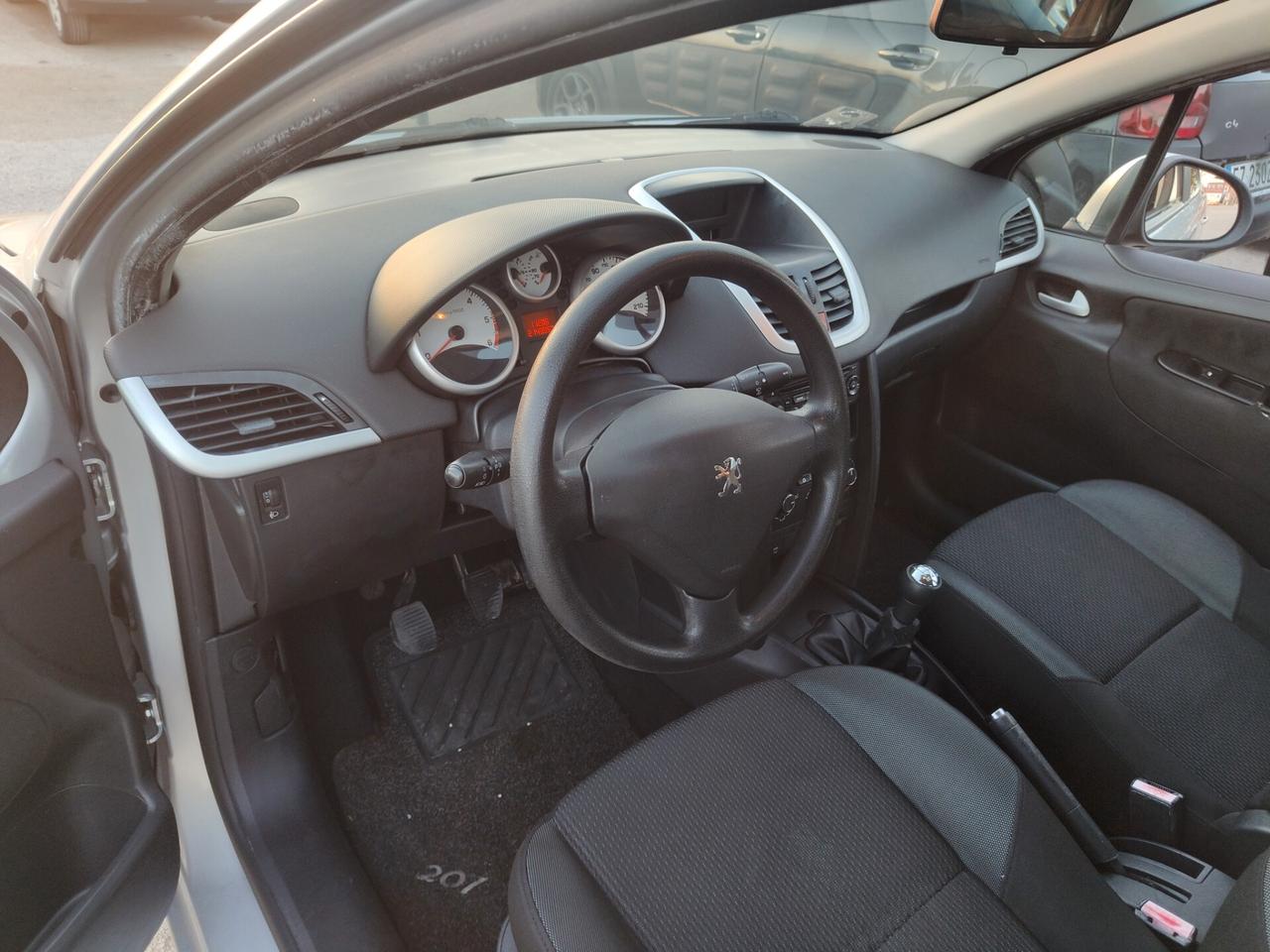 Peugeot 207 1.4 HDi 70CV FAP 5p. X Line