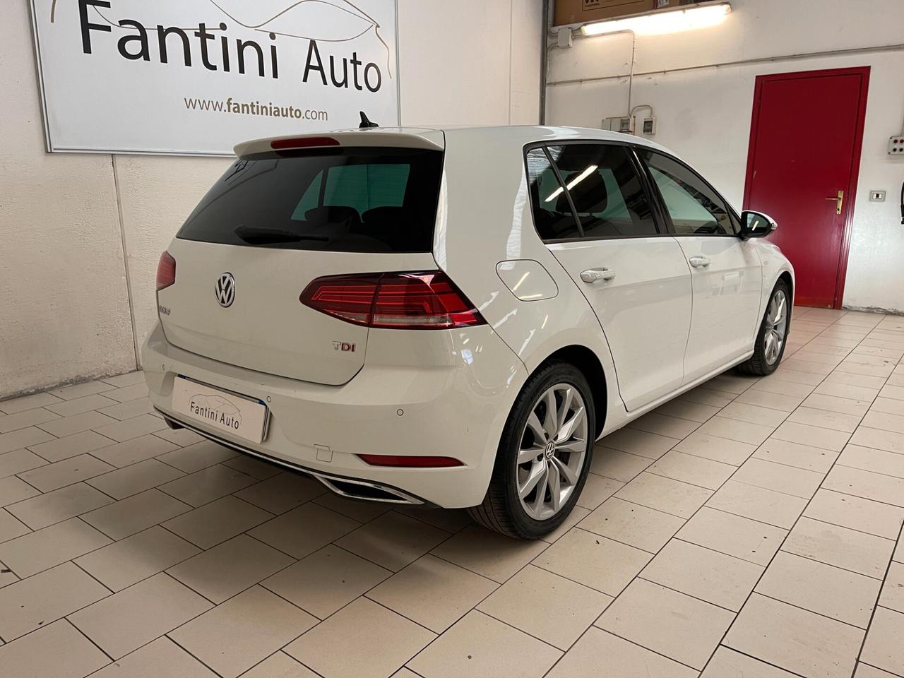 Volkswagen Golf 5p. HighLine 1.6 TDI 115cv-Ok Neopaten-LEGGI SOTTO