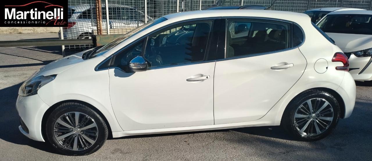 Peugeot 208 BlueHDi 100 5 porte Allure