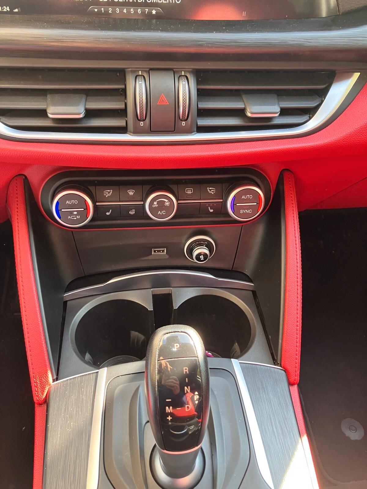 Alfa Romeo Stelvio 2.2mjet 210 CV AT8 Q4 Executive UFF ITA