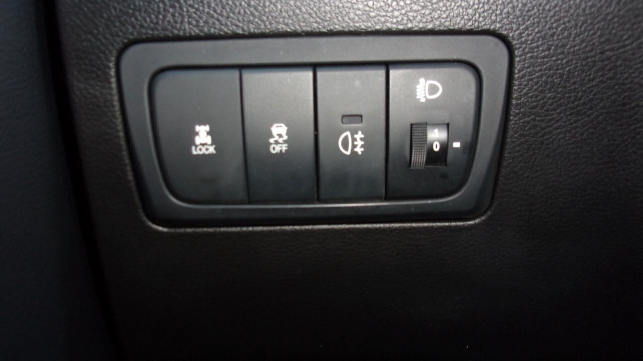 Ssangyong Korando 2.0 e-XDi 175 CV AWD MT Classy