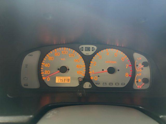 SUZUKI Jimny 1.3i 16V cat 4WD JLX