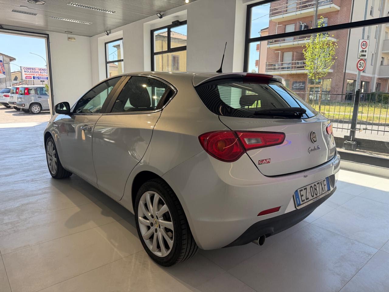 Alfa Romeo Giulietta 1.6 JTDm-2 105 CV Exclusive