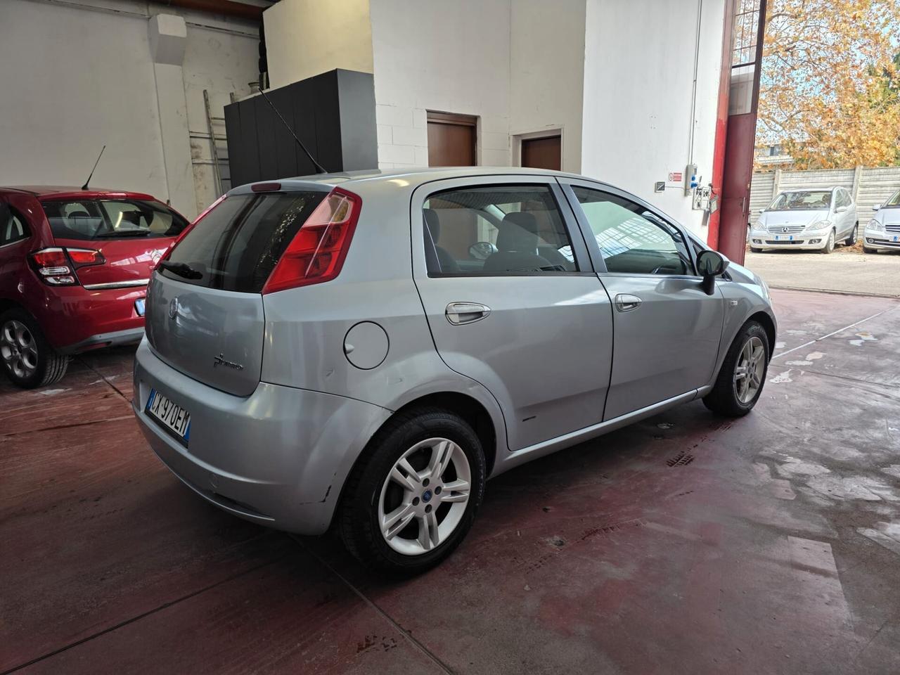 Fiat Punto GRANDE 1.3 MJT 90 CV 5P EMOTION