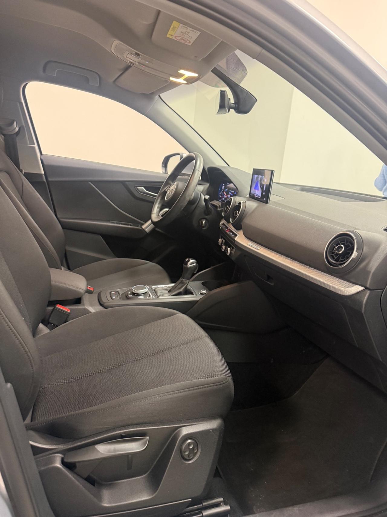 Audi Q2 35 TDI S tronic Business Advanced