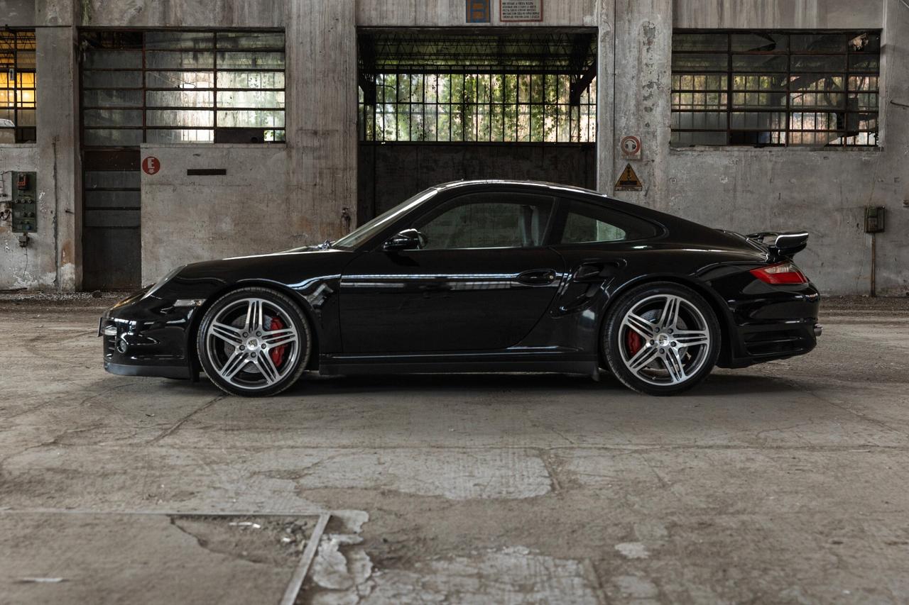 Porsche 911 Turbo Coupé