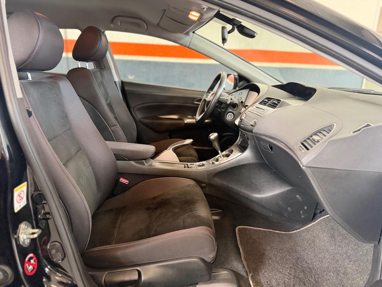 Honda Civic 011 1.4 i-VTEC 5p. Elegance NEOPATENTATI