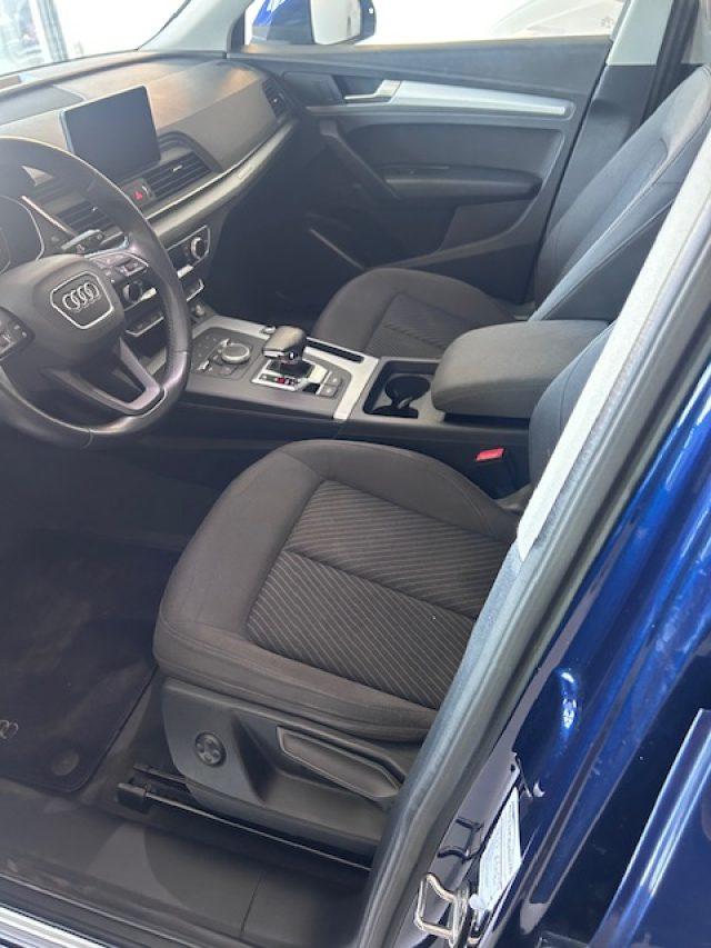 AUDI Q5 35 TDI S tronic Business