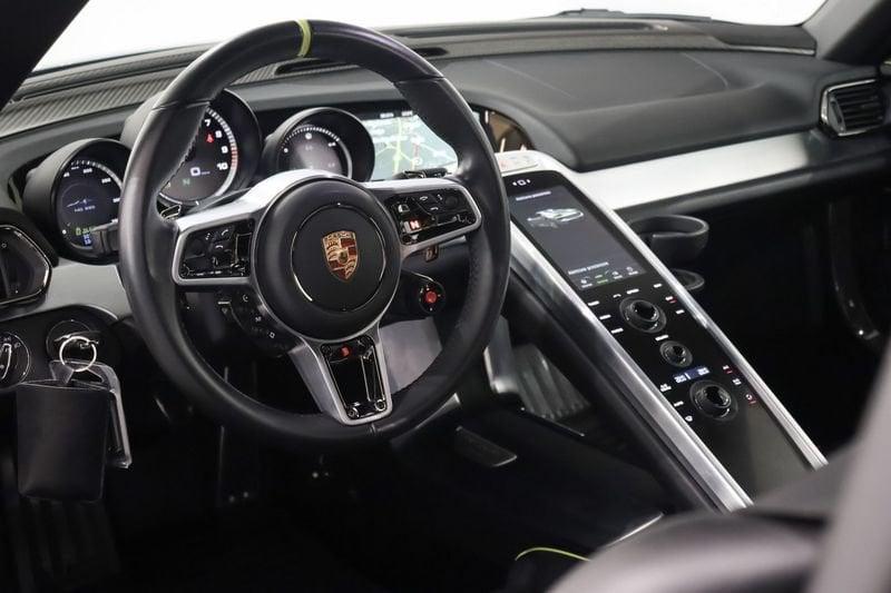 Porsche 918 Spyder - Weissach Package