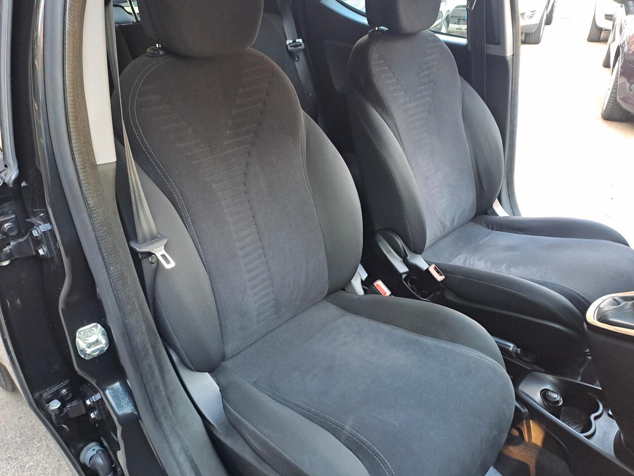 Lancia Ypsilon 1.2 69 CV 5 porte Gold IMP GPL