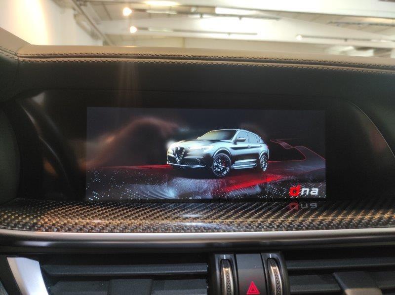 ALFA ROMEO Stelvio - Stelvio 2.9 Bi-Turbo V6 510 CV AT8 Quadrifoglio