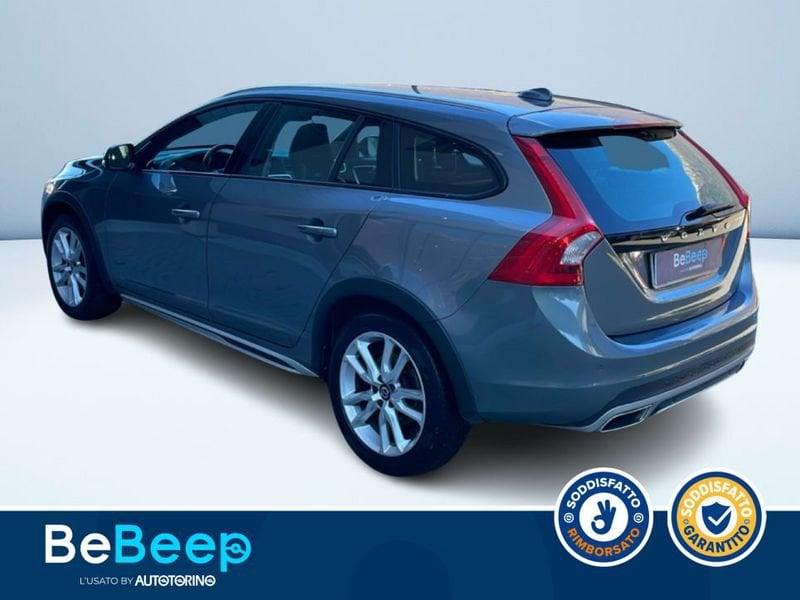 Volvo V60 Cross Country 2.4 D4 MOMENTUM AWD GEARTRONIC