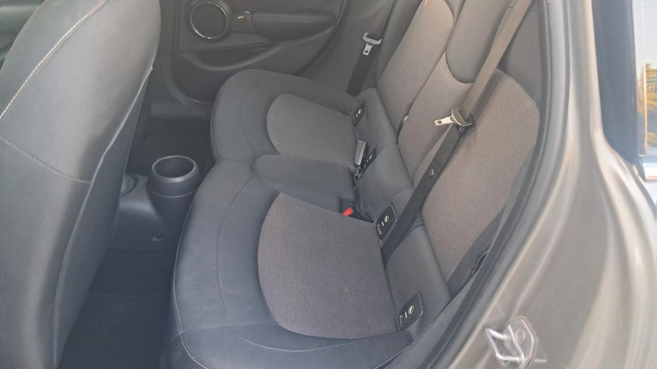 Mini Cooper D 5 porte