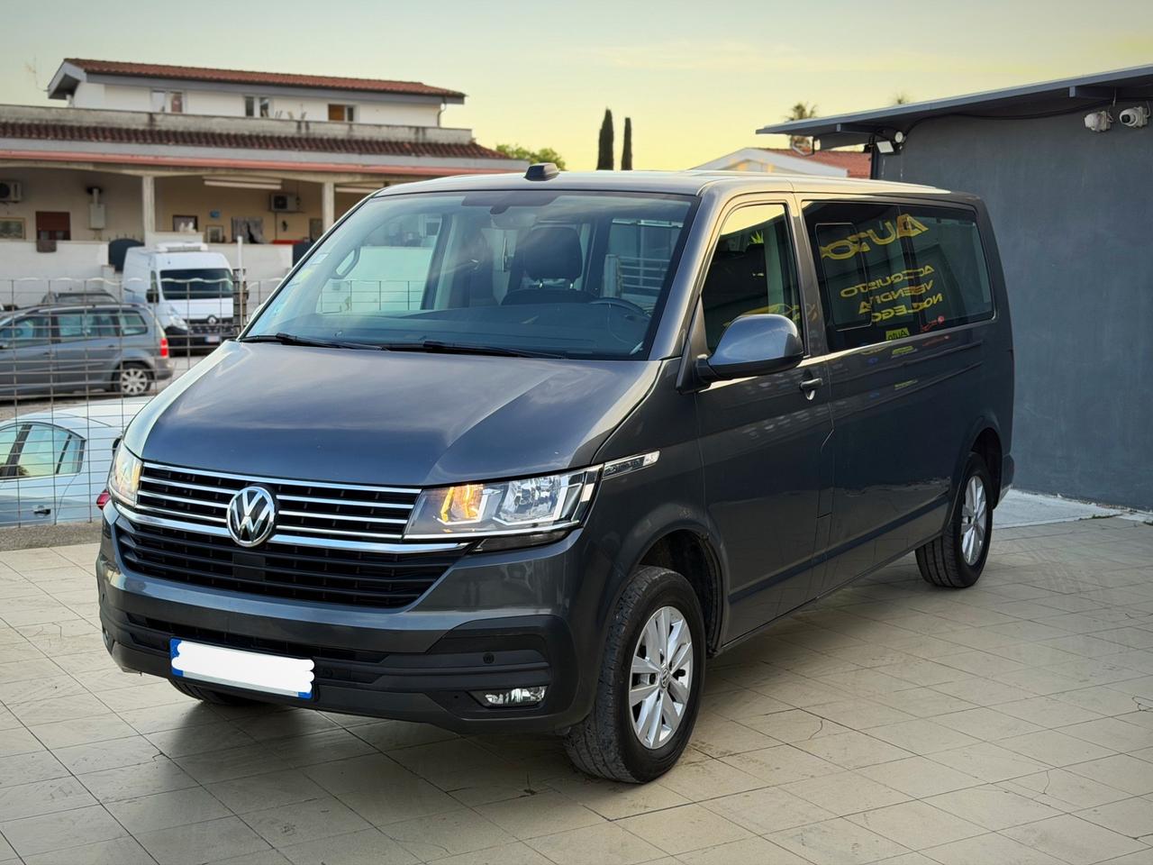 Volkswagen Caravelle 2.0 TDI 150CV DSG PL Comfortline