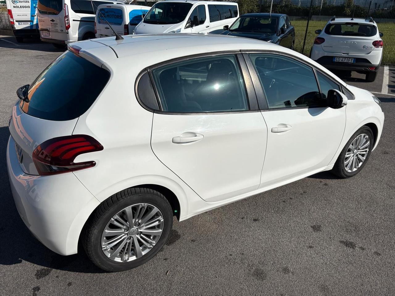 Peugeot 208 1.6 hdi - 2018