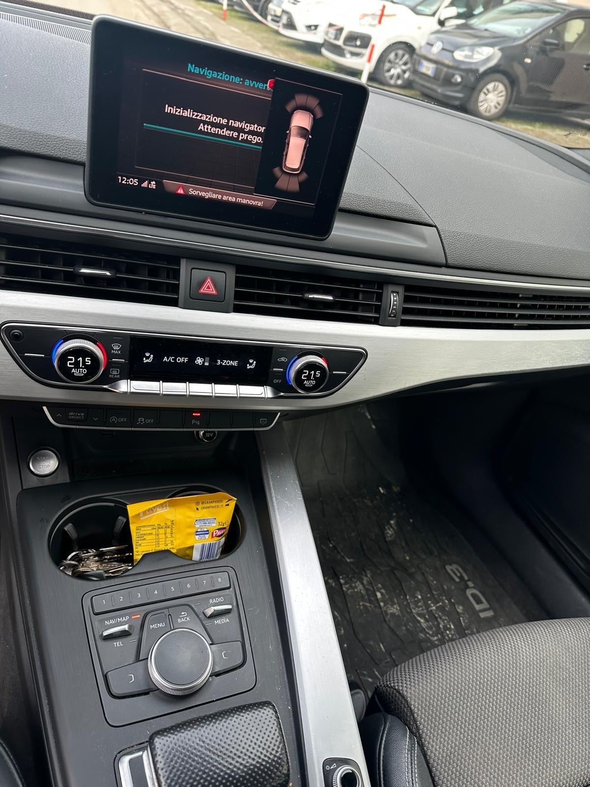 Audi A4 40 G-TRON S LINE EXPORT / COMMERCIANTI