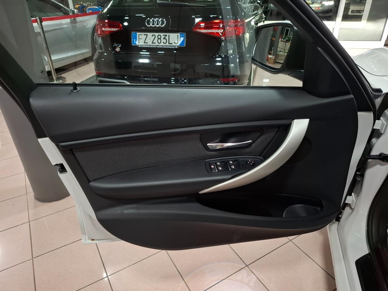 Bmw 320d Luxury Berlina