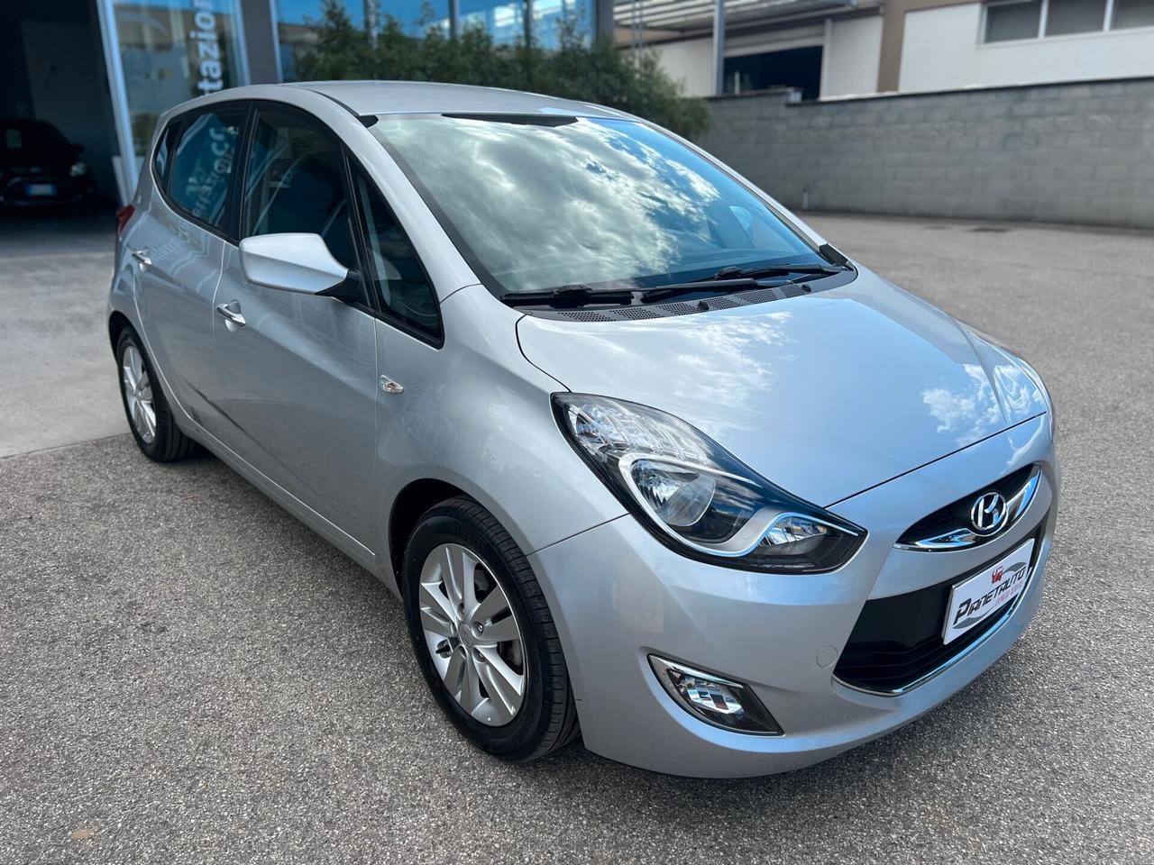 Hyundai iX20 1.4 crdi Comfort 90cv COMFORT PDC/TEL/CLIMA PERF.