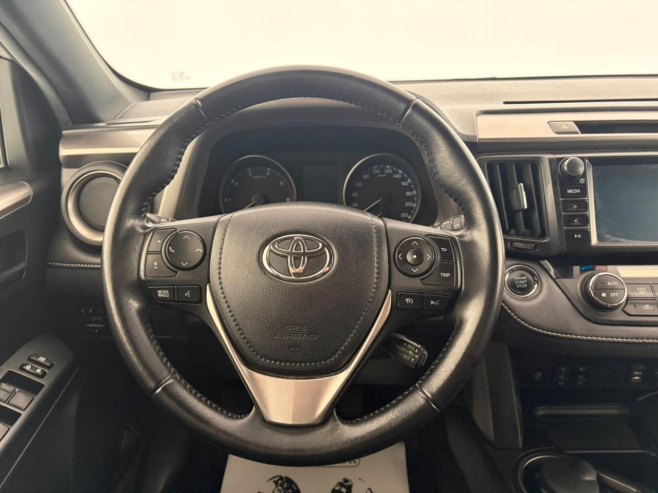 Toyota RAV4 2.0 D-4D 2WD Style