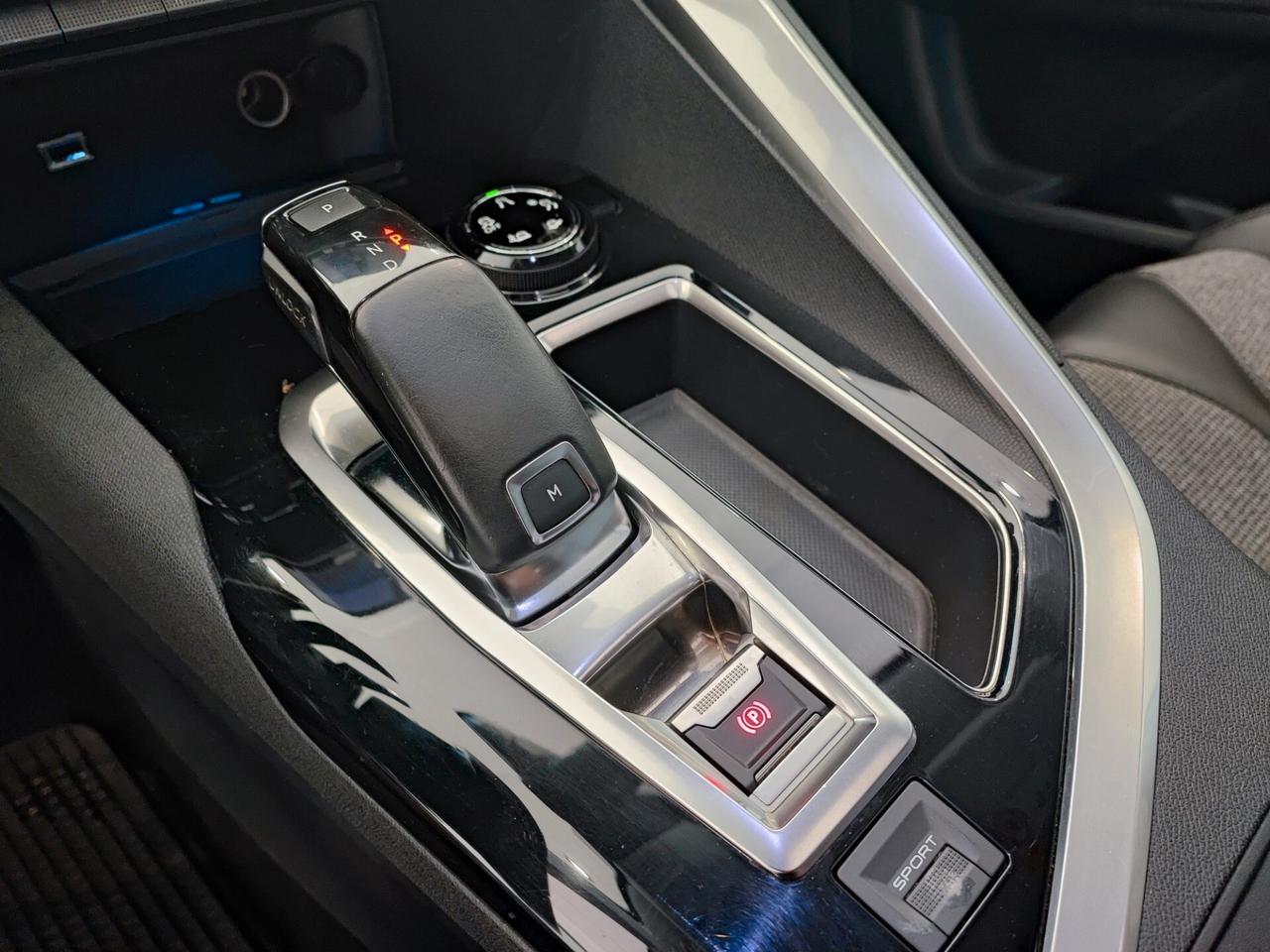 Peugeot 3008 BlueHDi 130 S&S EAT8 Allure