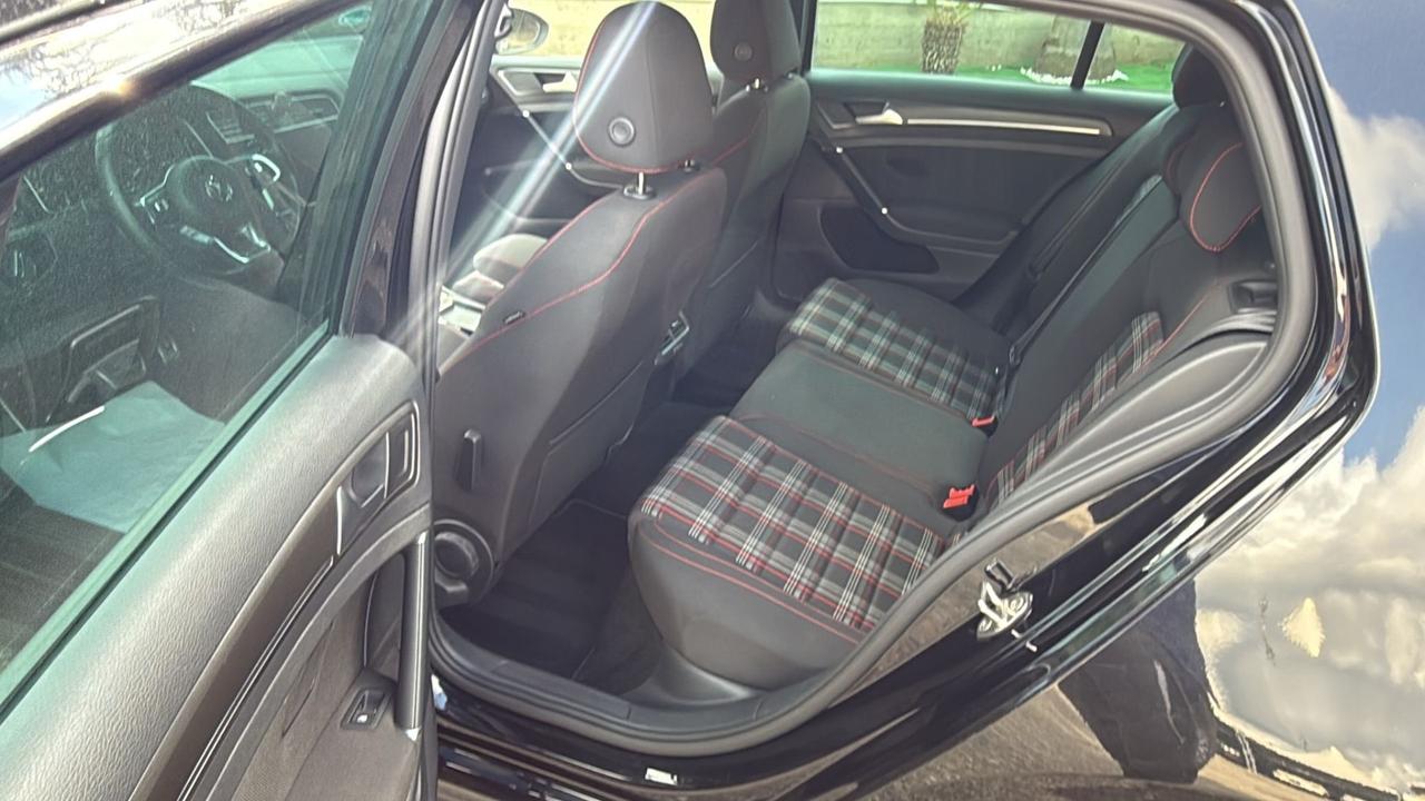 Volkswagen Golf GTI Golf GTI Performance 2.0 245 CV TSI DSG 5p. BMT