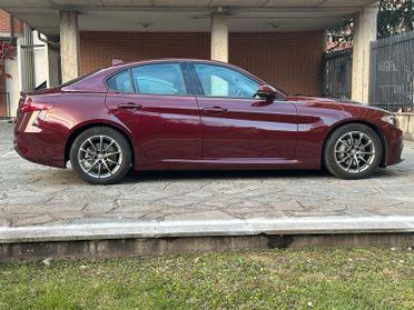 Alfa Romeo Giulia 2.2 Turbodiesel 150 CV