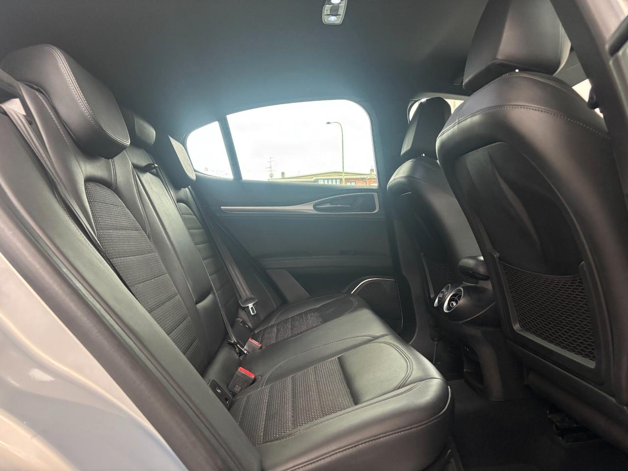 Alfa Romeo Stelvio 2.2 Turbodiesel 190 CV AT8 Q4 Sprint