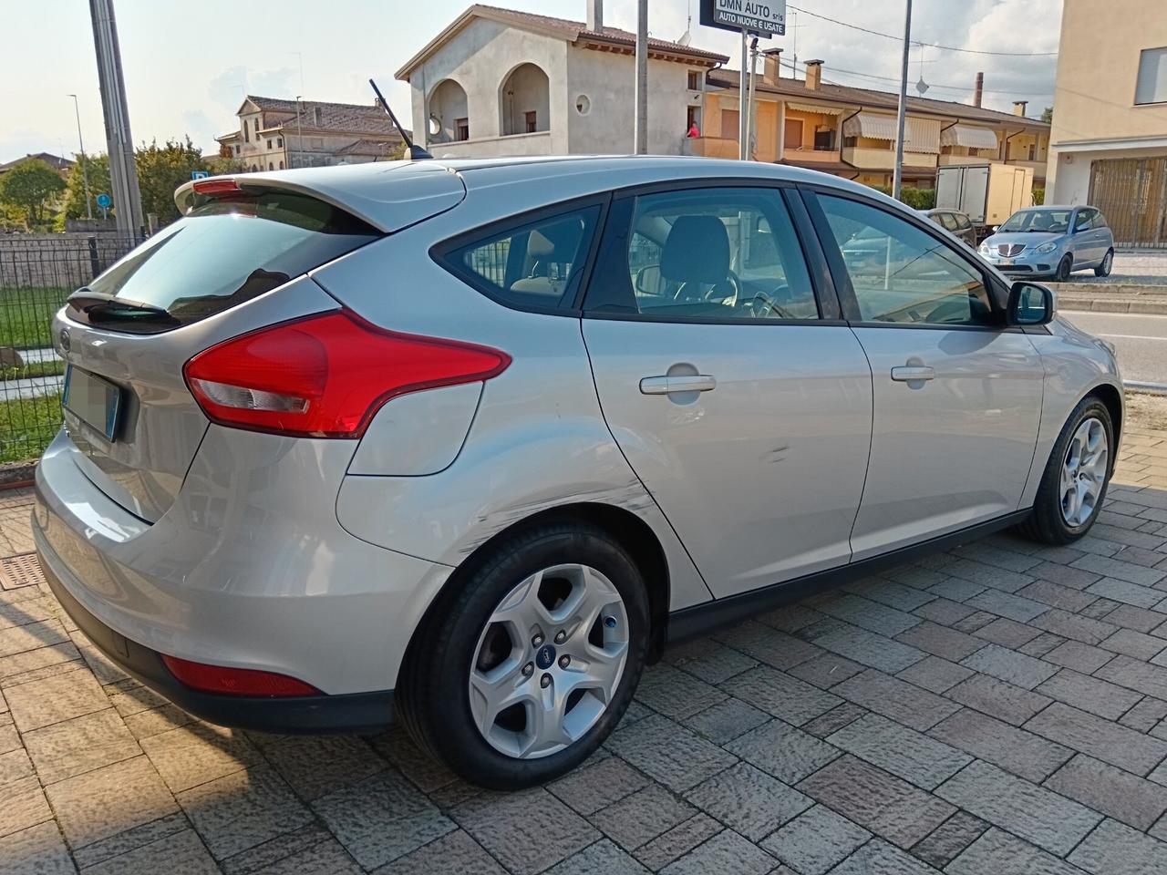 Ford Focus 1.6 120 CV GPL Titanium