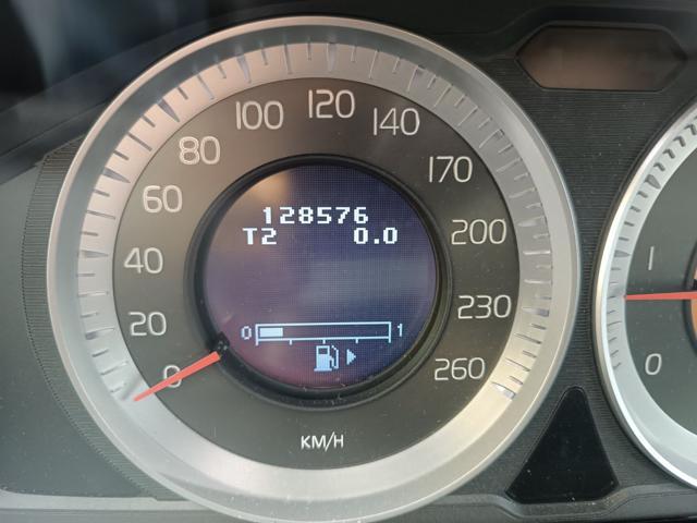 VOLVO XC60 DRIVe kINETIC 163 cv