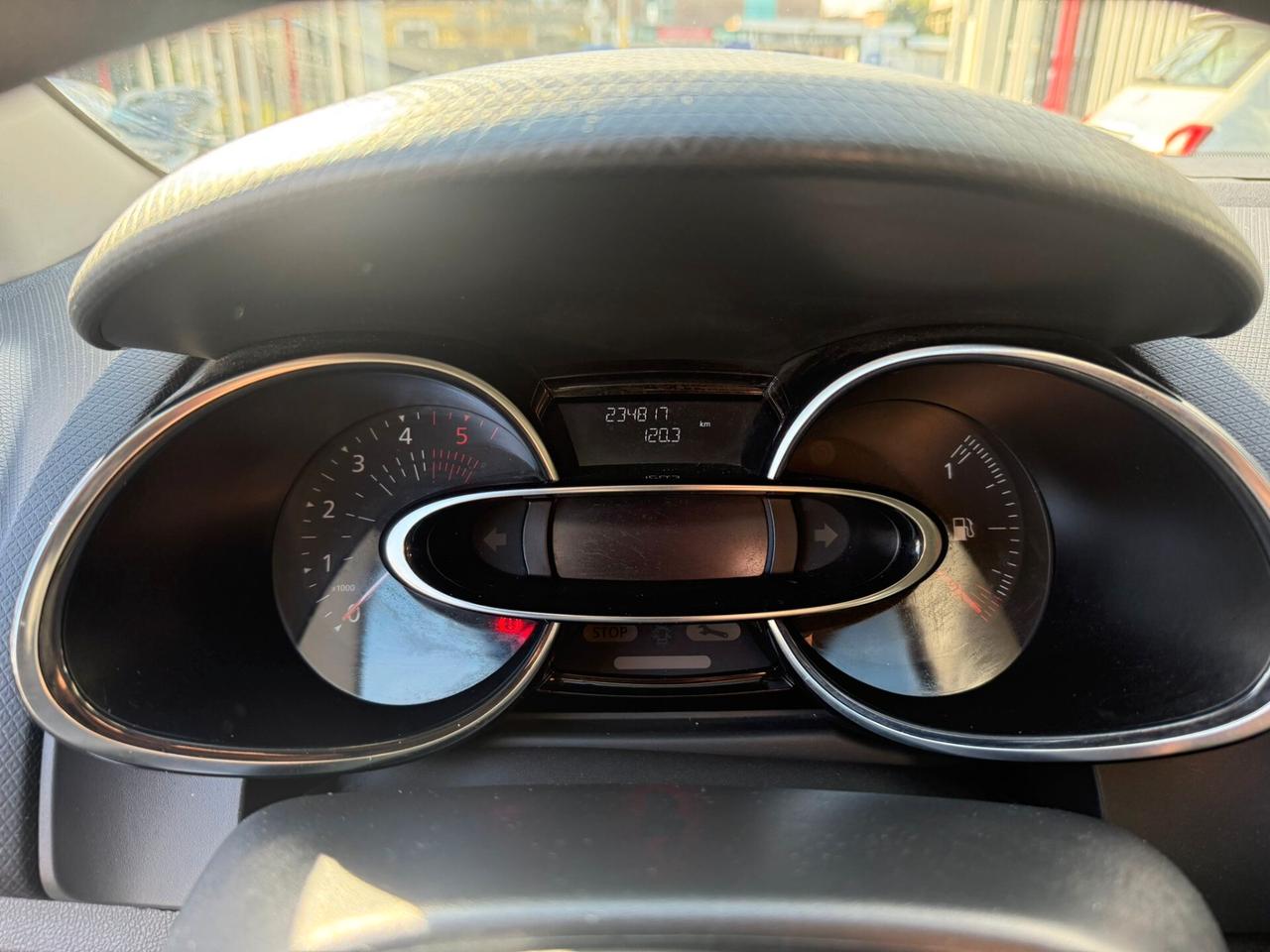 Renault Clio dCi 8V 90 CV 5 porte Moschino Life