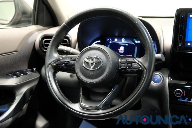 TOYOTA Yaris Cross 1.5 HYBRID E-CVT AWD-I 4x4 LOUNGE TETTO PANORAMA