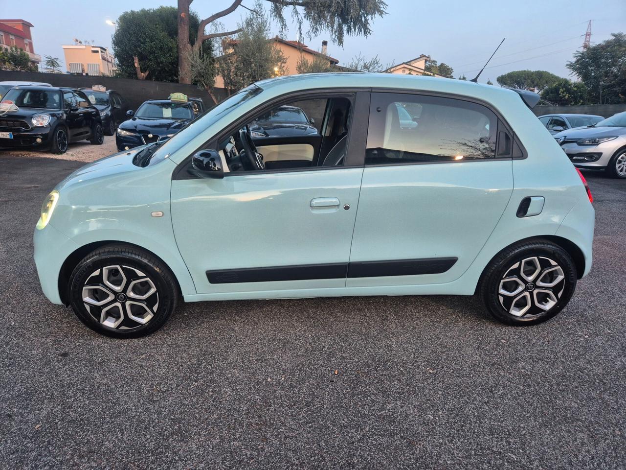 Renault Twingo SCe 65 CV Urban Night