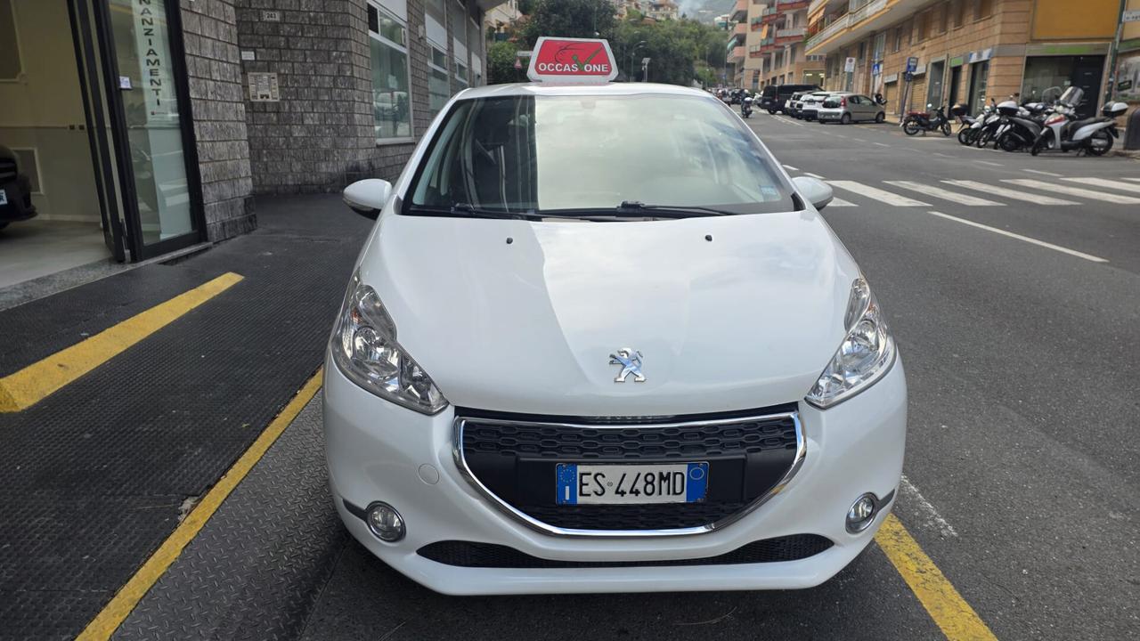 Peugeot 208 1.2 VTi 82 CV 5 porte Active garanzia 12 mesi