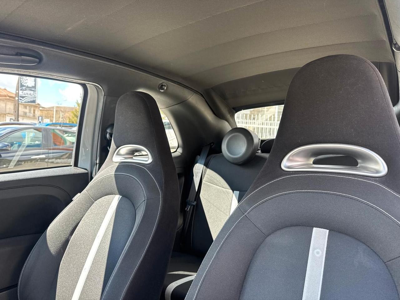 Abarth 500 C 1.4 Turbo T-Jet Custom GARANZIA