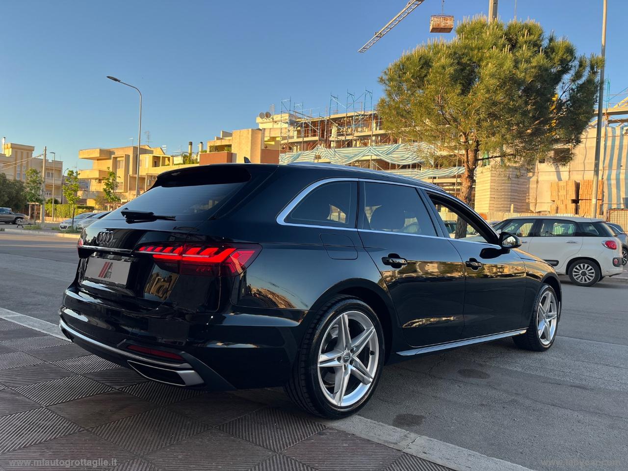 AUDI A4 Avant 30 TDI/136CV S tr. S line ed.