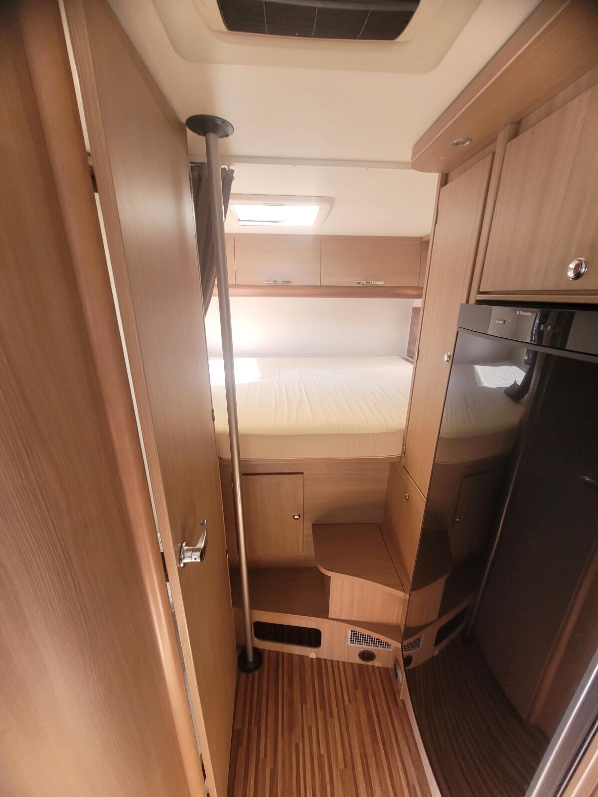 Adria MATRIX M 680 SP CON AMPIO GARAGE