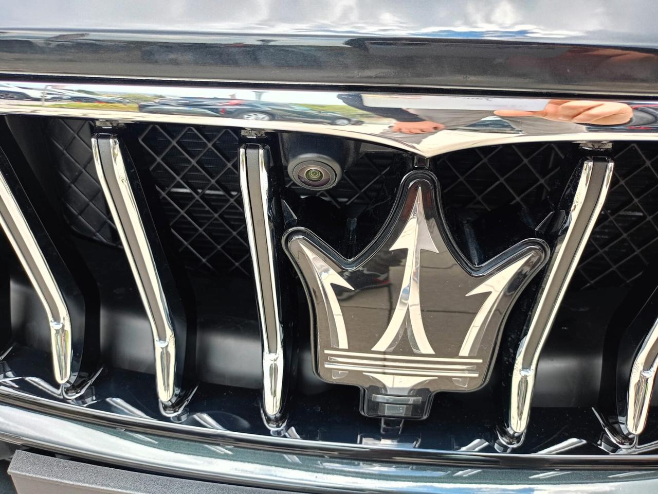 Maserati Ghibli 330 CV MHEV GT
