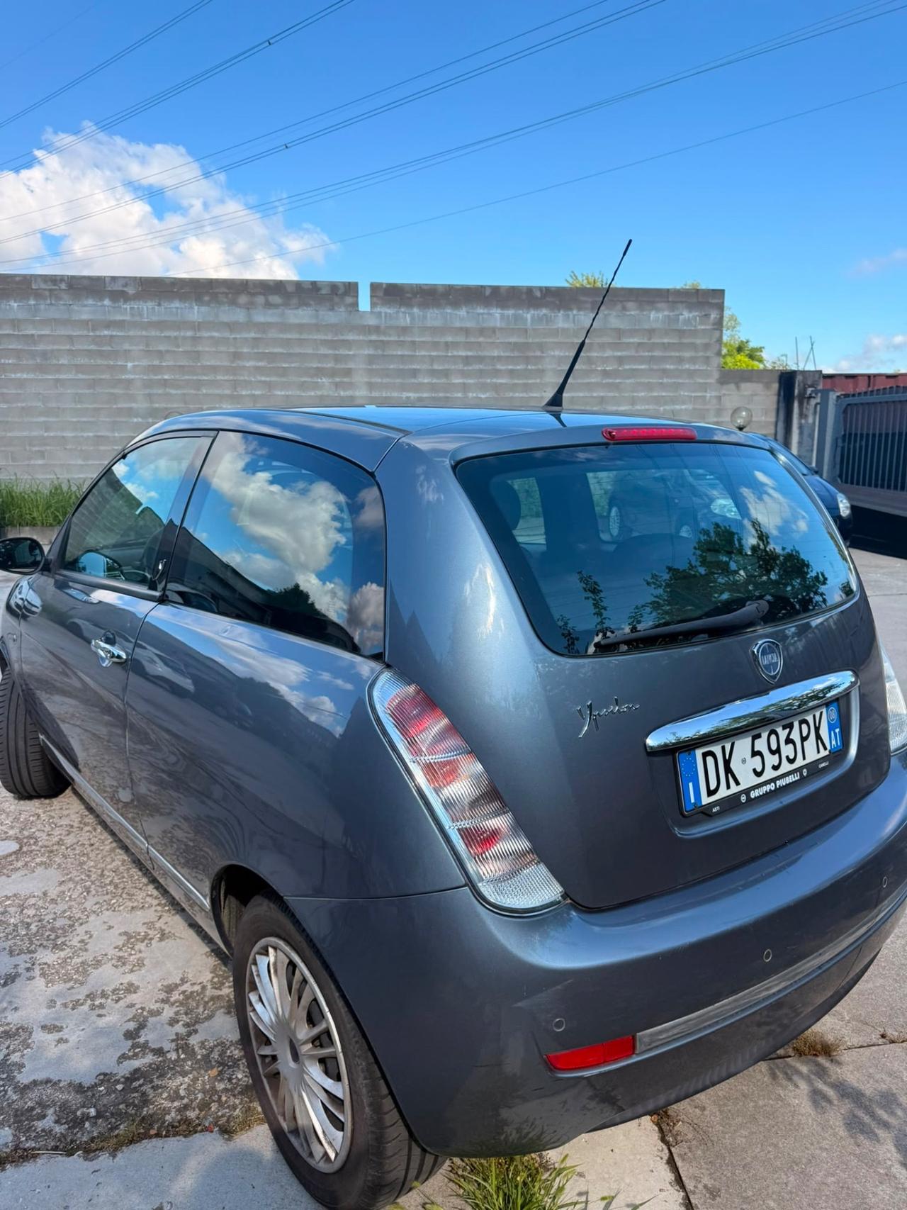 Lancia Ypsilon 1.2 Argento (Su appuntamento)