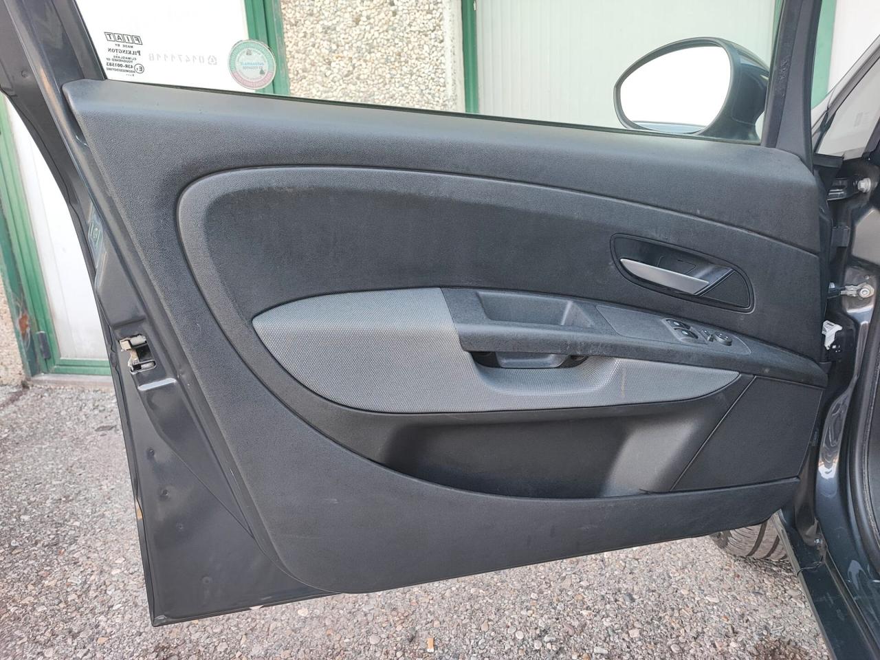 Fiat Grande Punto 1.4 BENZINA METANO UNICO PROPRIETARIO 2009