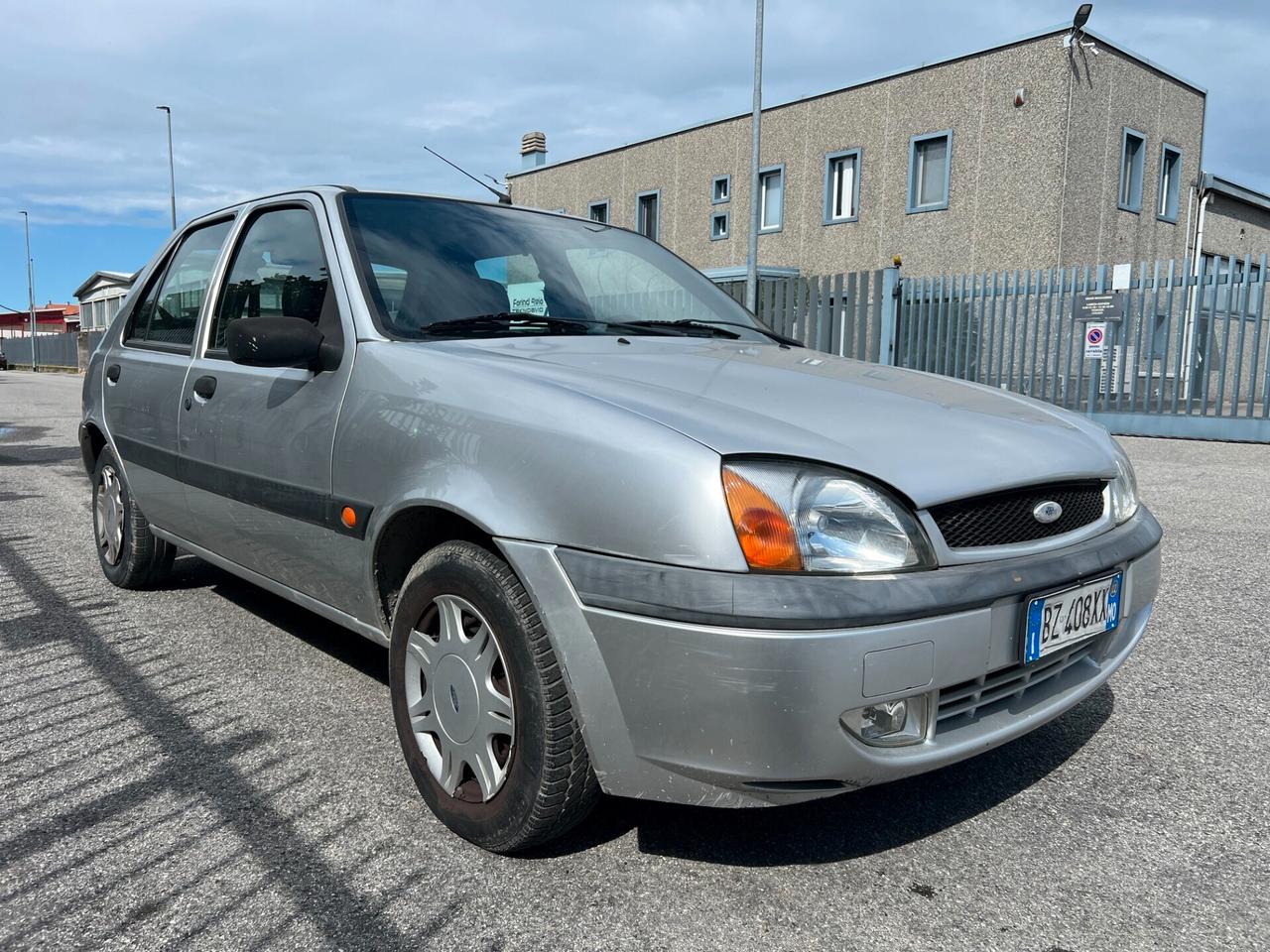 Ford Fiesta 1.2 16V 5p.euro 4 adatta a neopatentati