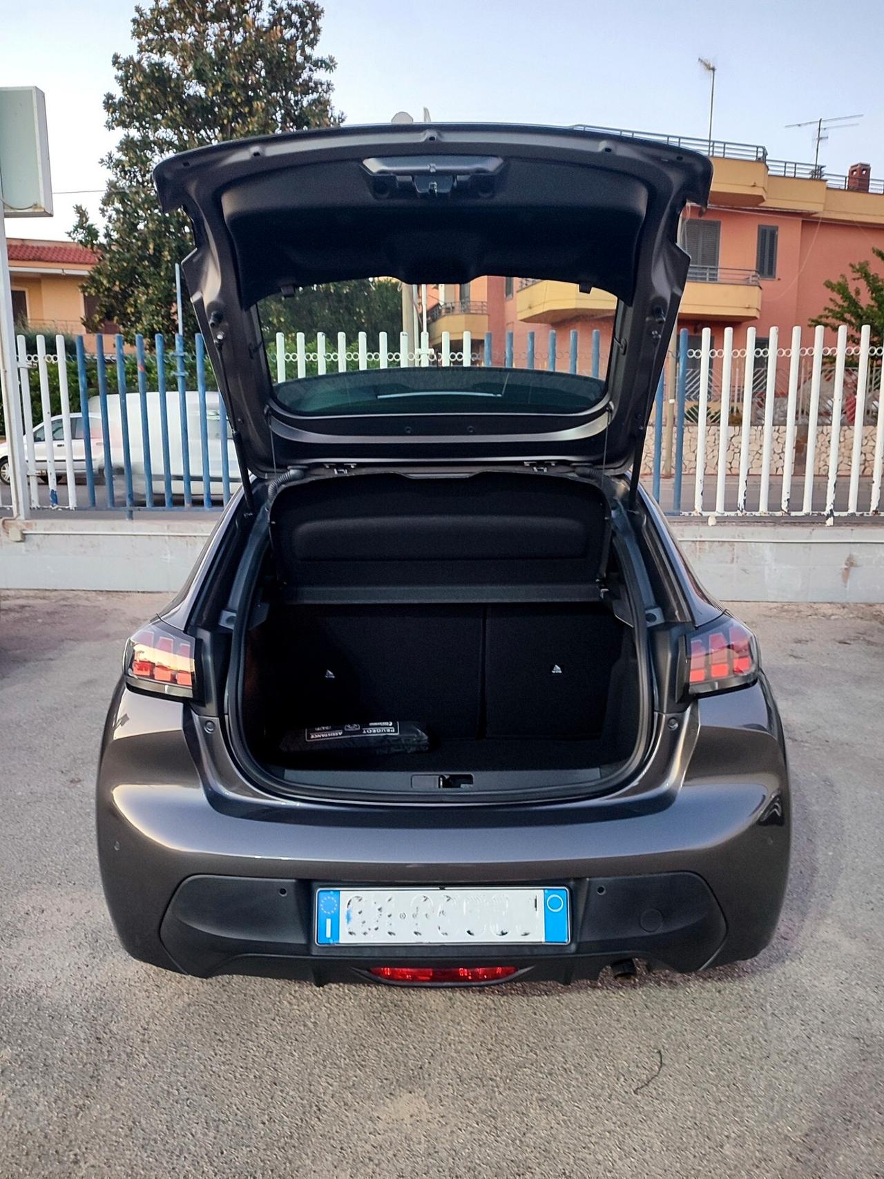 Peugeot 208 1.2 BZ 101CV Allure