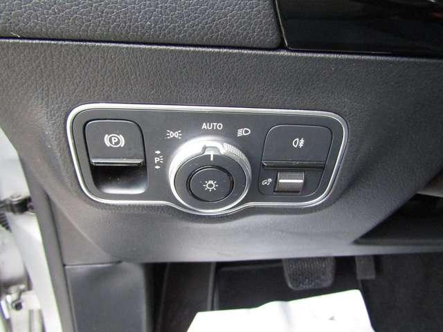 Mercedes-Benz B 180 d SPORT CAMBIO AUTO 116 CV,NEOPATENTATI,CERCHI 17