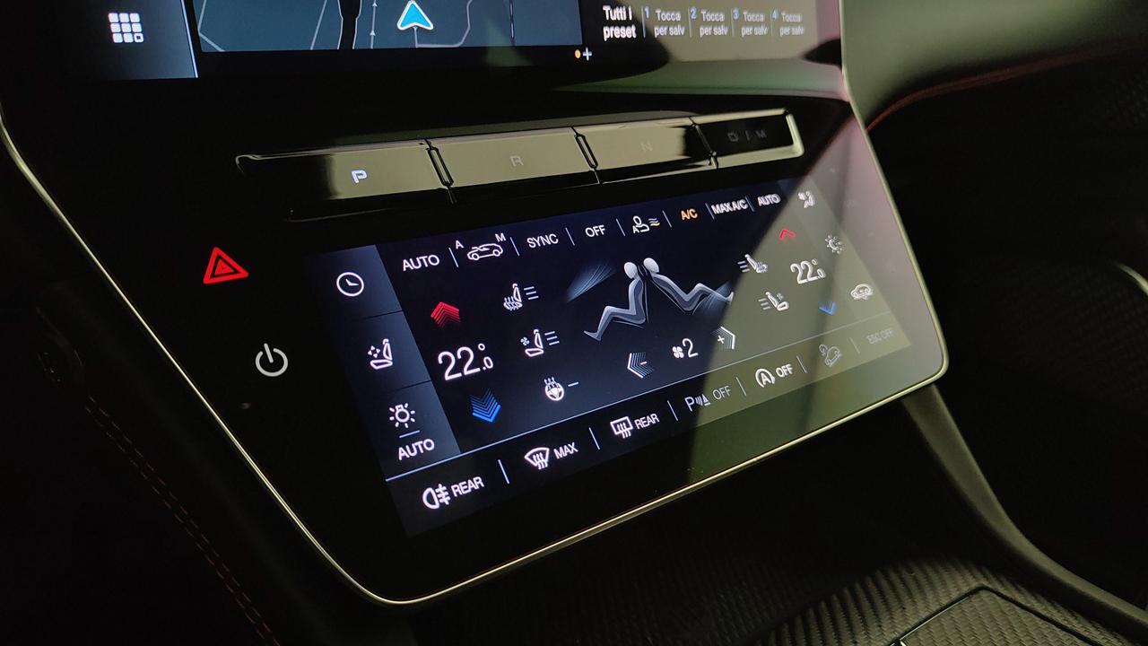 MASERATI Grecale 3.0 V6 Trofeo 530cv auto